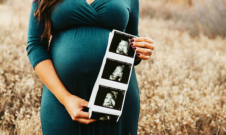 سورپرایز بارداری + سناریوی خاص اعلام بارداری به مامان و بابا